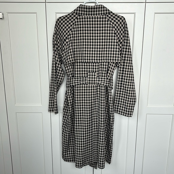 Joe Fresh Women’s Essential Trench Coat - Picture 3 of 5